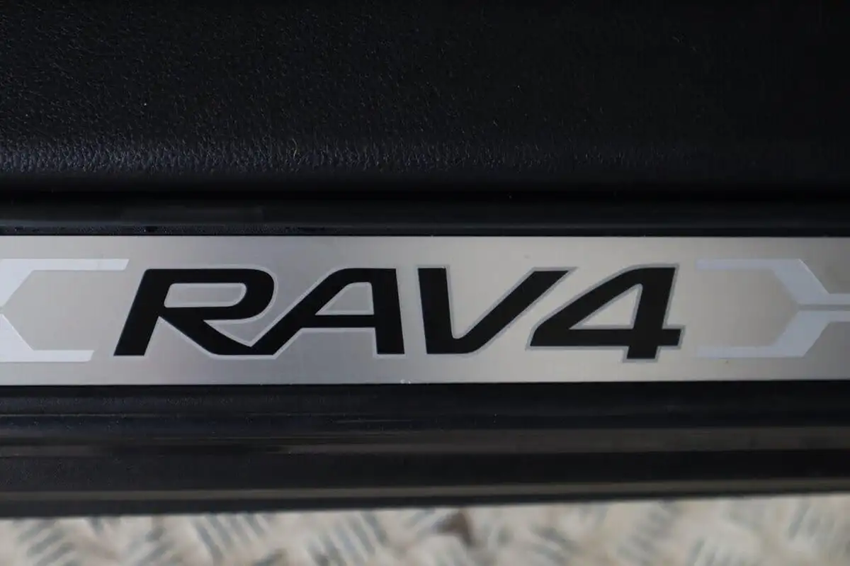 2022-toyota-rav4-25-vvt-i-design-215bhp-big-46