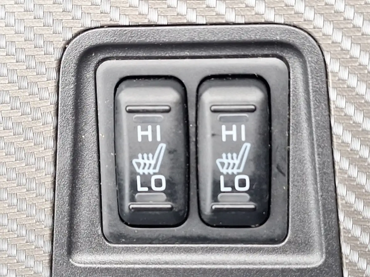 2021-mitsubishi-outlander-24-dynamic-phev-big-15