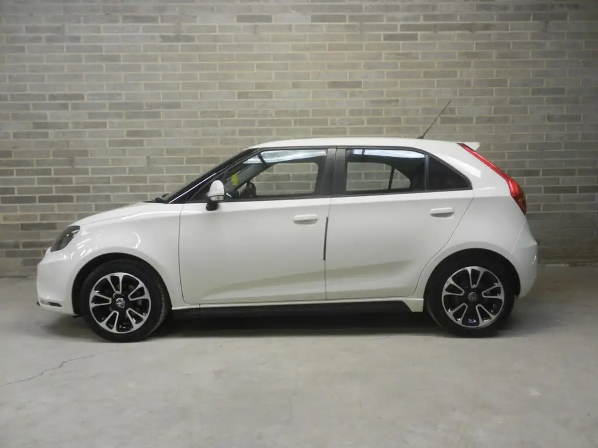 2016-mg-mg3-15-vti-tech-3style-ss-big-1