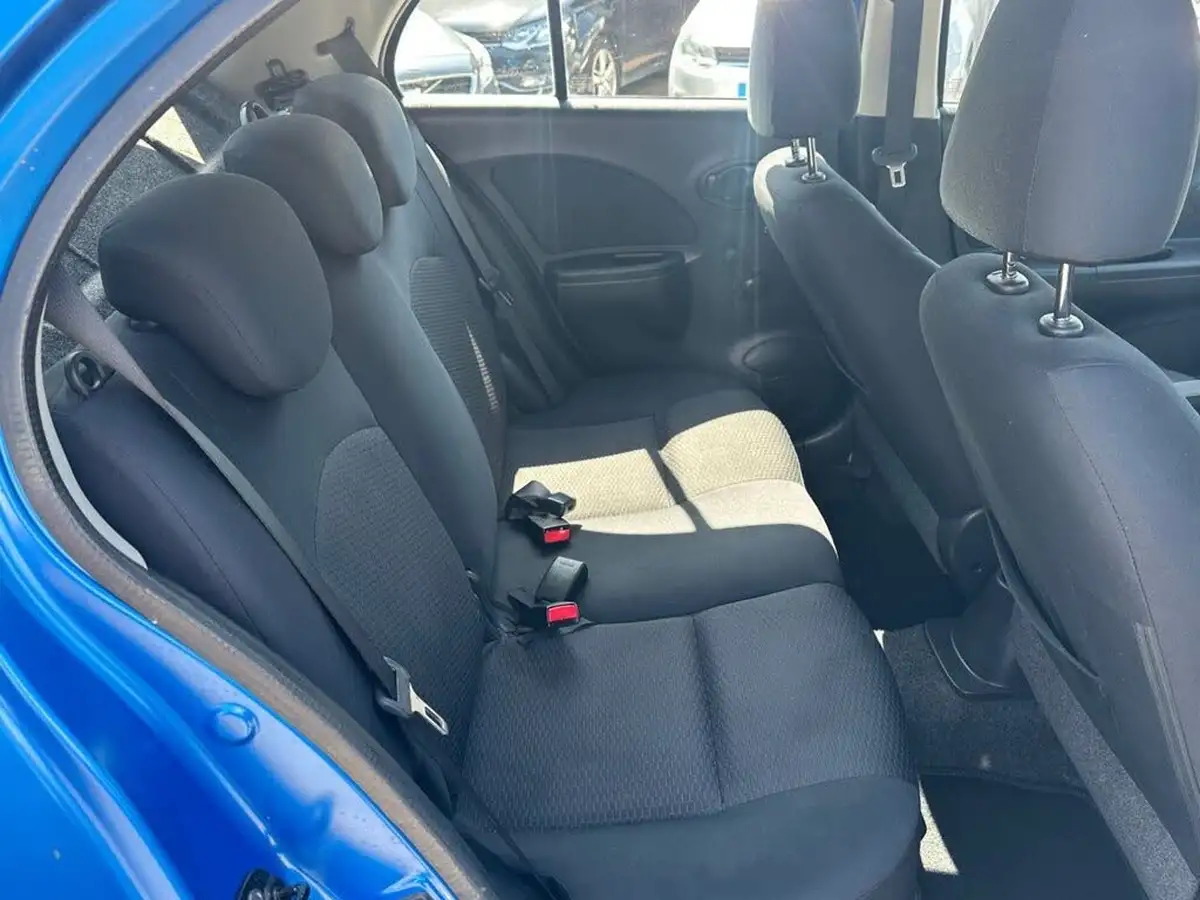 2011-nissan-micra-12-kuro-97bhp-big-32