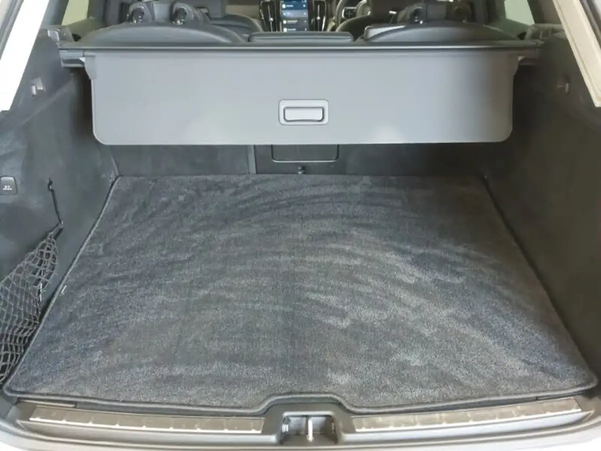 2023-volvo-xc60-20td-b4-plus-big-7