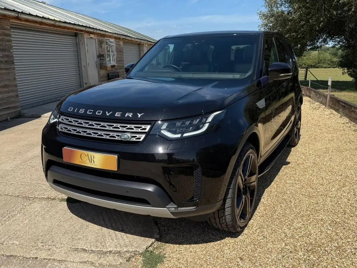 2019-land-rover-discovery-30-sd6-commercial-hse-big-11