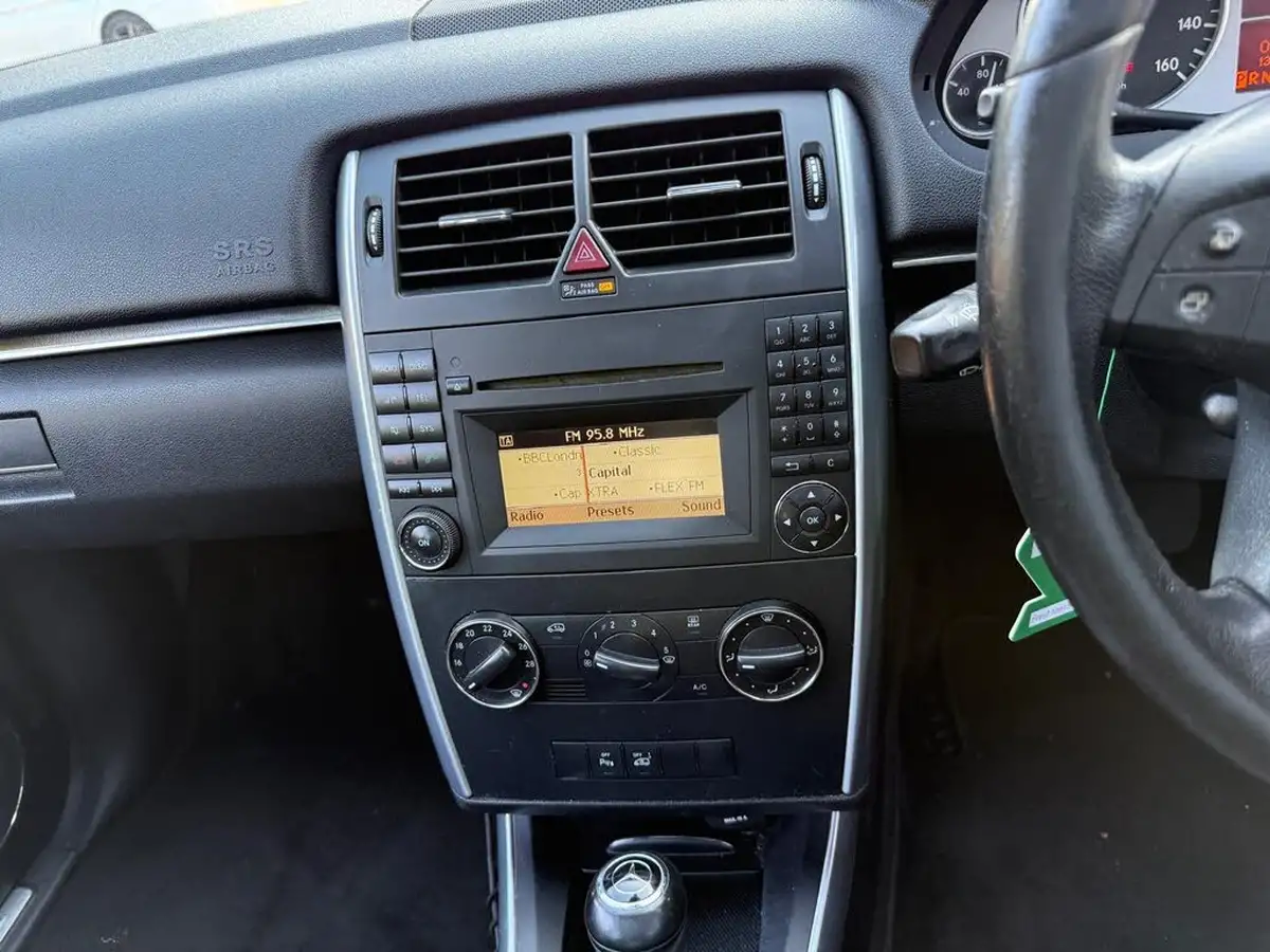 2010-mercedes-benz-b-class-15-b160-se-cvt-big-21