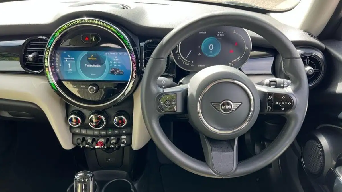 2023-mini-cooper-15-cooper-classic-premium-auto-hatchback-3d-auto-big-4