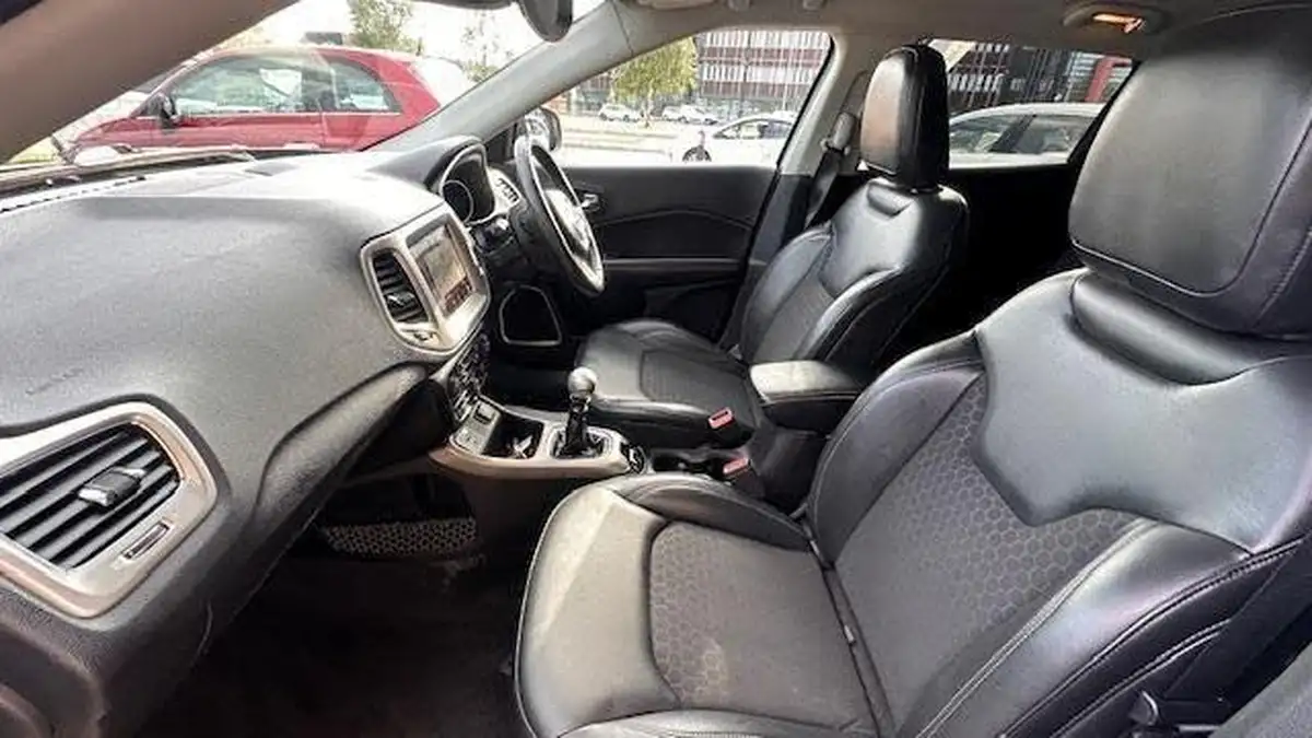 2018-jeep-compass-14-multiair-ii-longitude-big-14