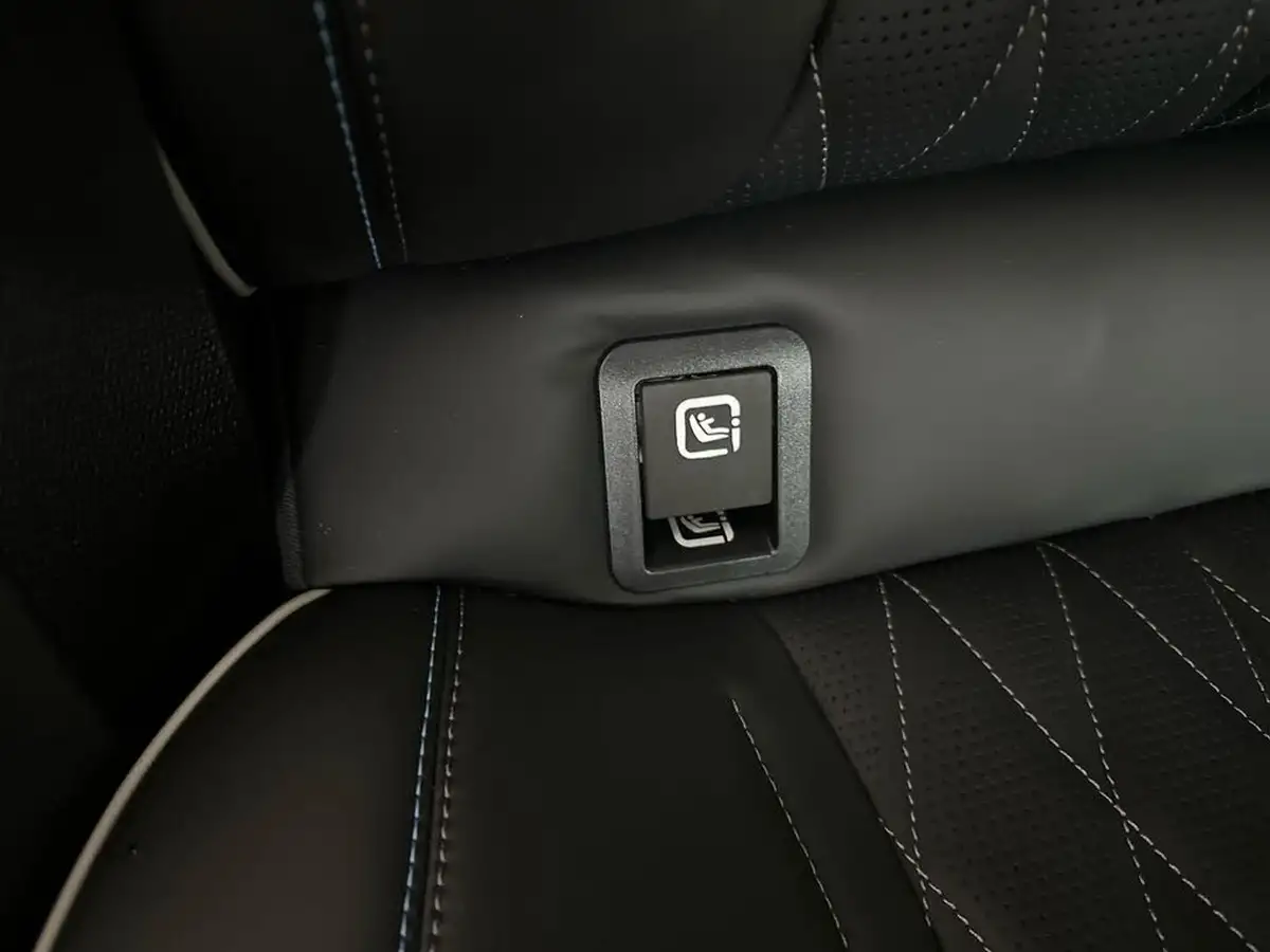 2025-byd-seal-e-design-big-30