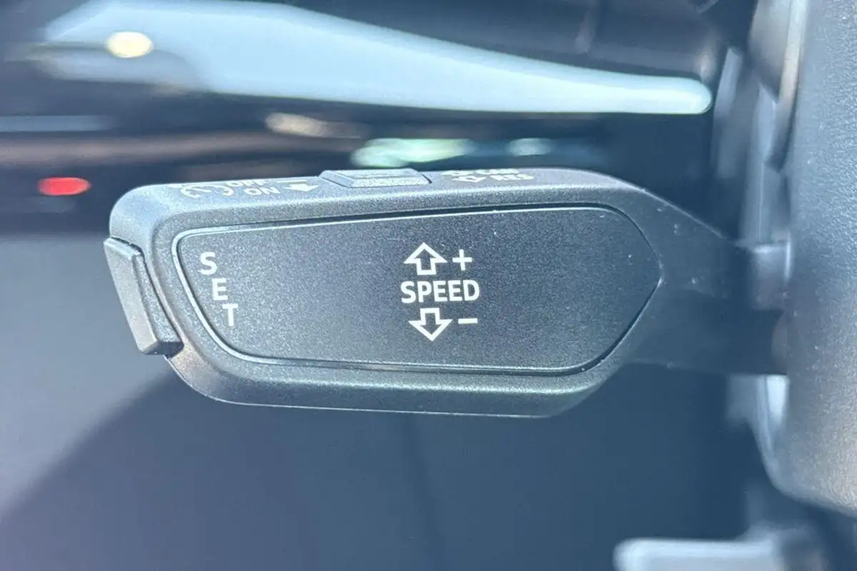 2022-audi-q5-20-45-tfsi-edition-1-sportback-big-16