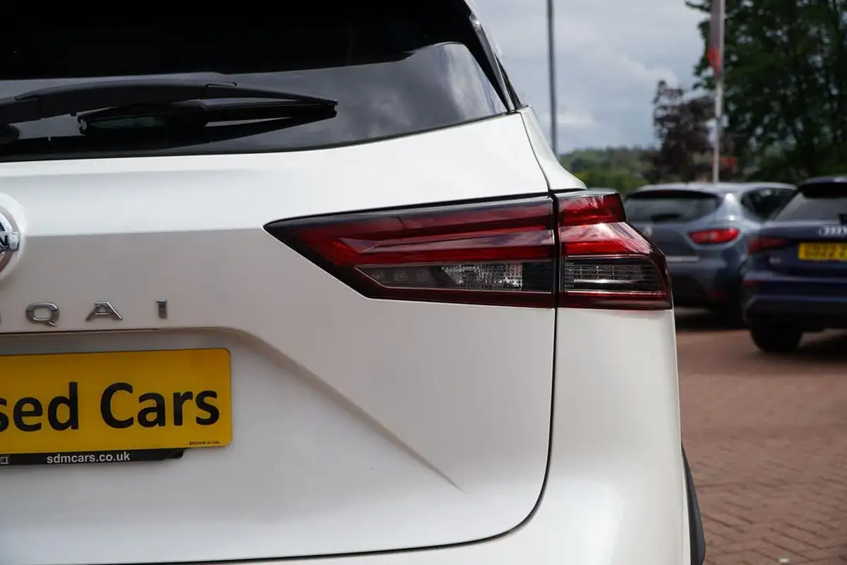 2022-nissan-qashqai-13-dig-t-tekna-140ps-mild-hybrid-big-65