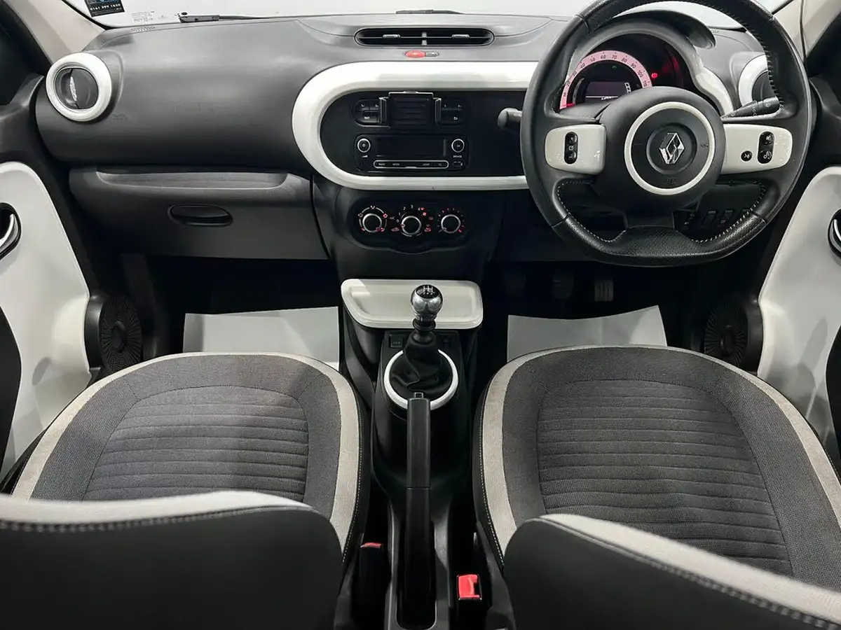 2015-renault-twingo-09-tce-dynamique-energy-ss-big-38