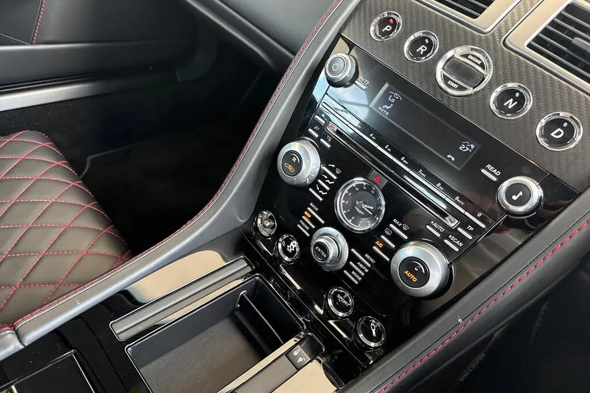 2013-aston-martin-dbs-60-volante-touchtronic-big-7