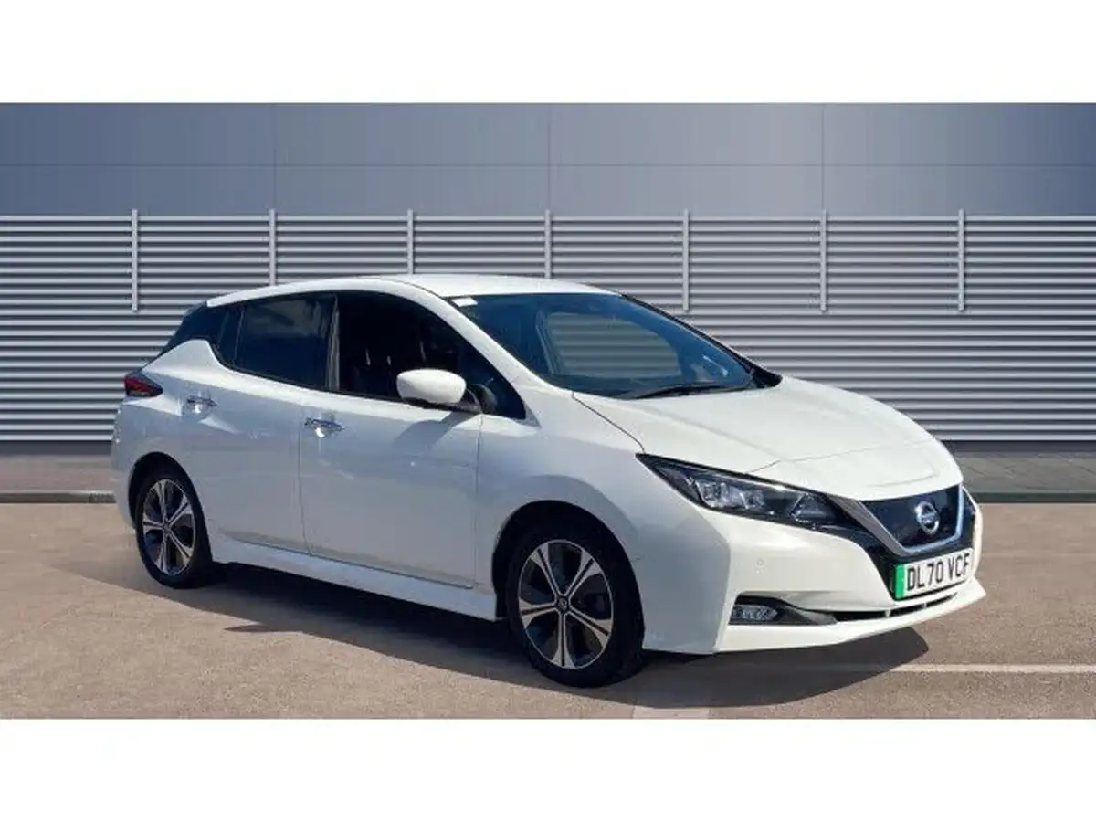 2020-nissan-leaf-e-tekna-big-0
