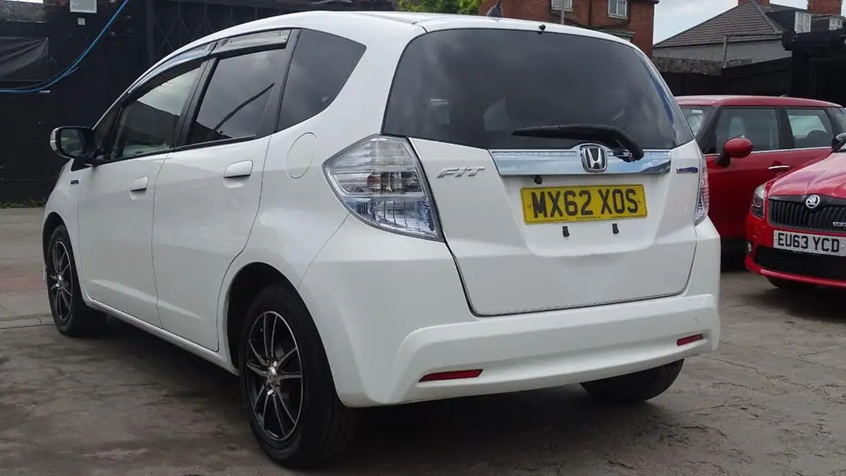 2013-honda-jazz-13-he-big-11