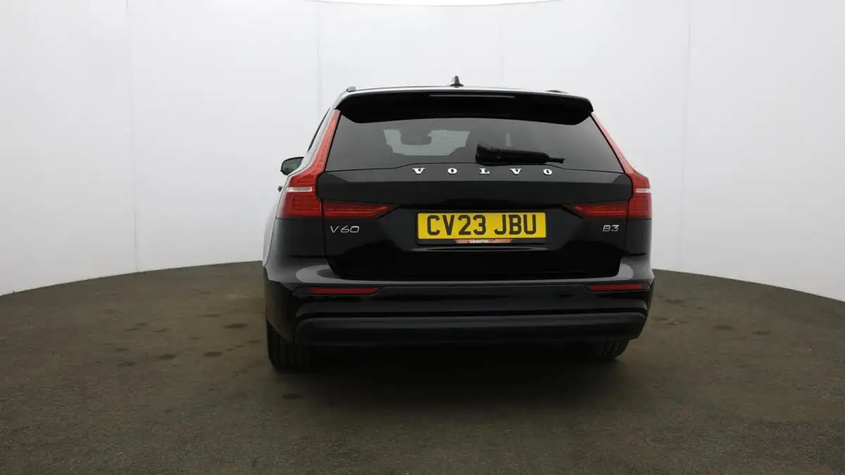 2023-volvo-v60-20-b3-core-big-73