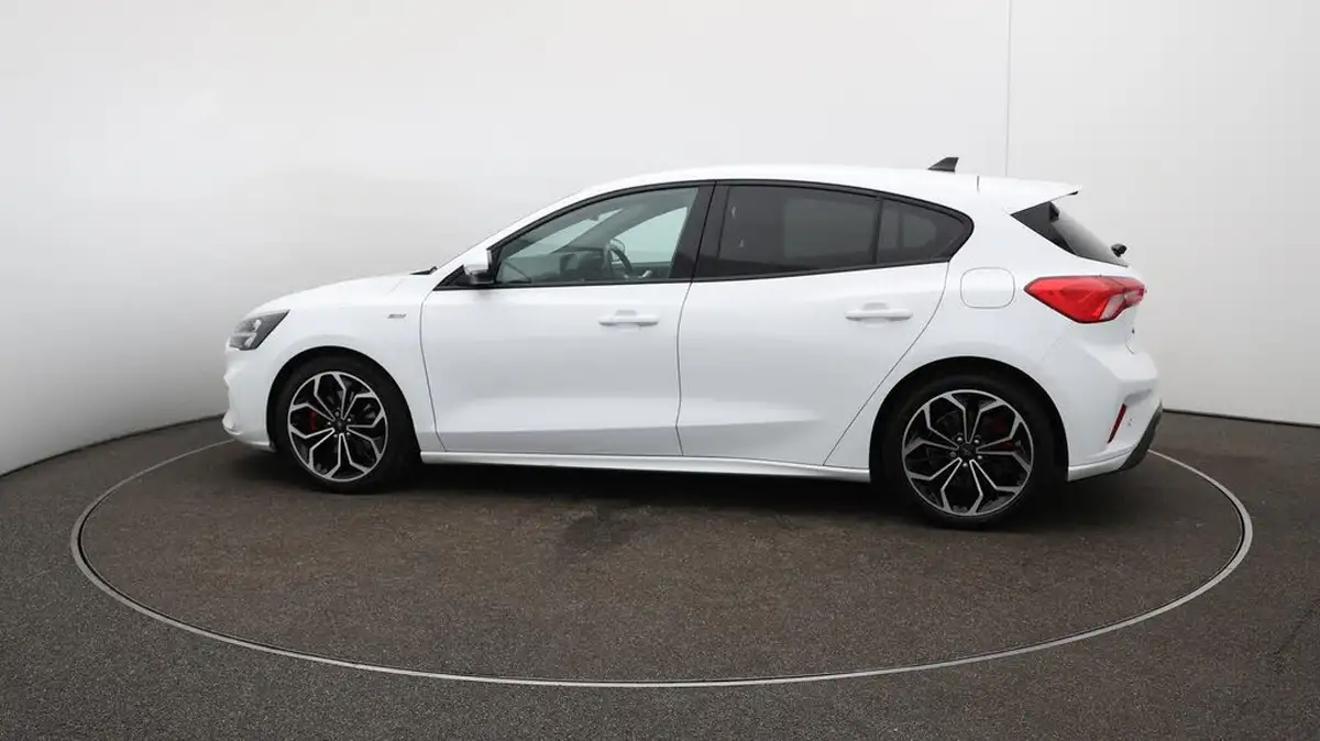 2020-ford-focus-20-st-line-x-hatchback-big-56