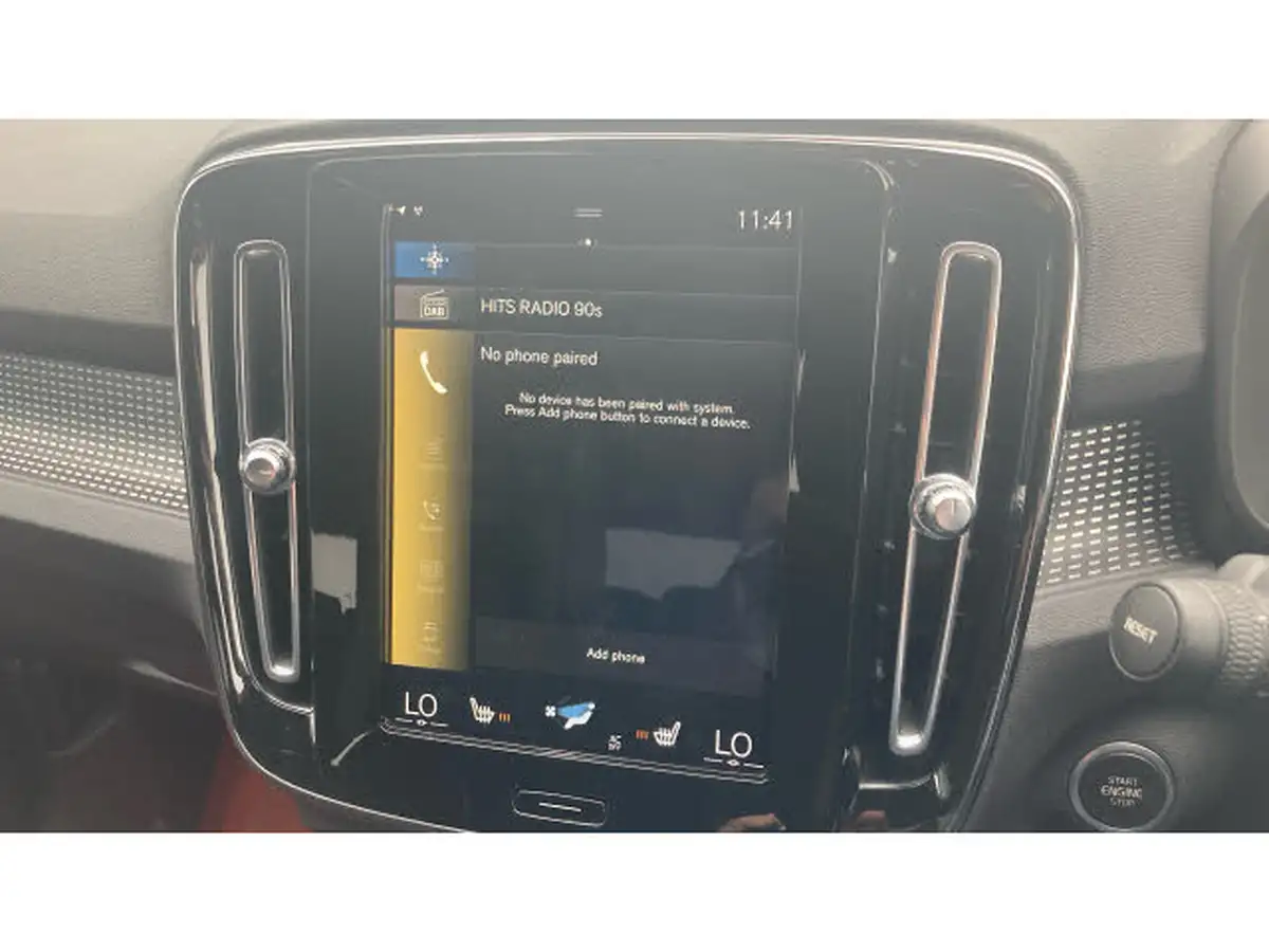 2018-volvo-xc40-15-t3-r-design-pro-big-46