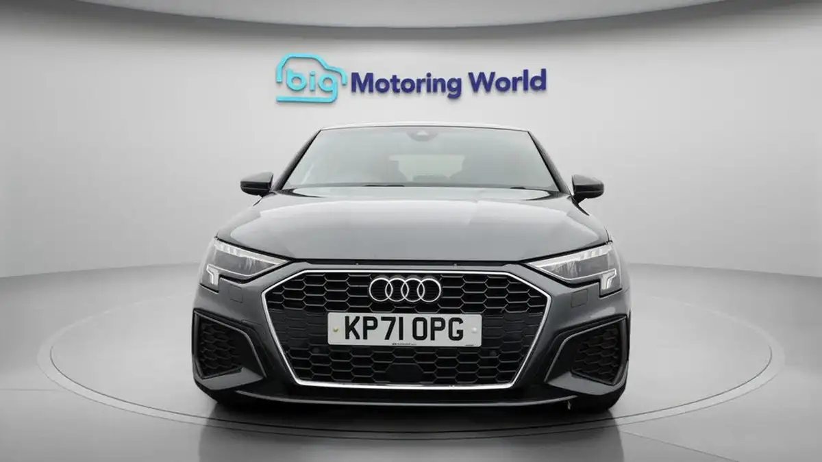 2021-audi-a3-14-40-tfsi-e-s-line-big-2
