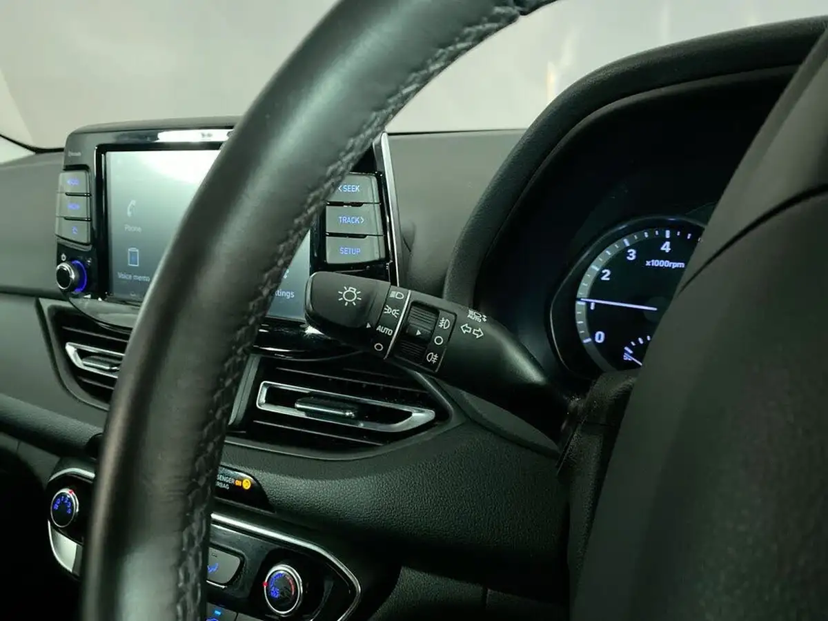 2023-hyundai-i30-10-t-gdi-se-connect-hatchback-dct-big-30