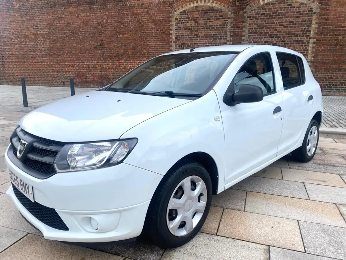 2015-dacia-sandero-12-ambiance-big-5