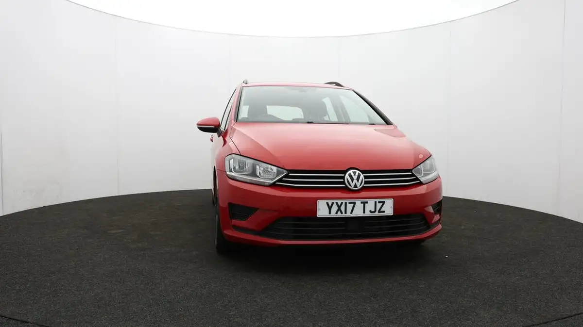 2017-volkswagen-golf-sv-16tdi-se-110ps-bmtss-big-54