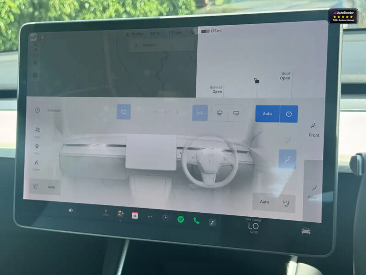 2020-tesla-model-3-e-performance-big-25
