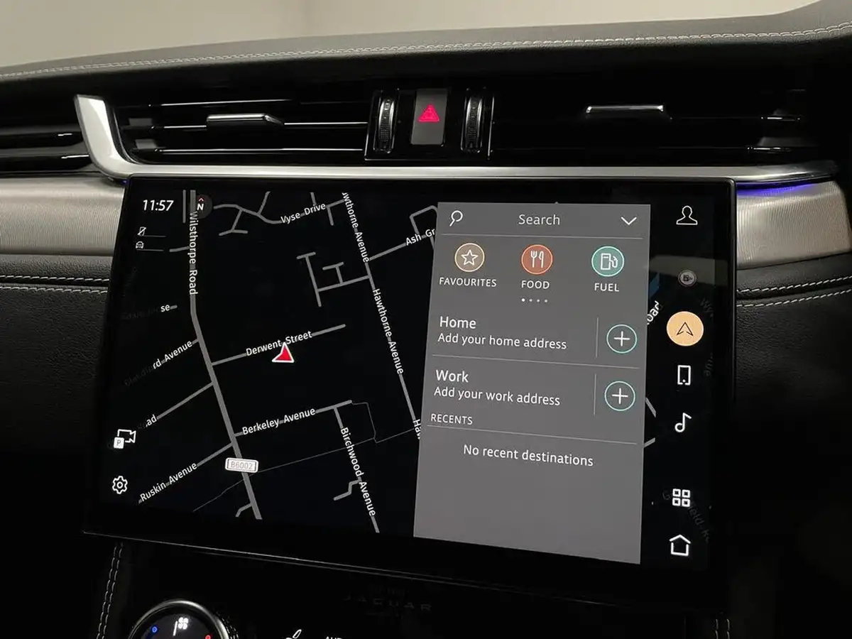 2021-jaguar-f-pace-30-d300-r-dynamic-se-mhev-big-23