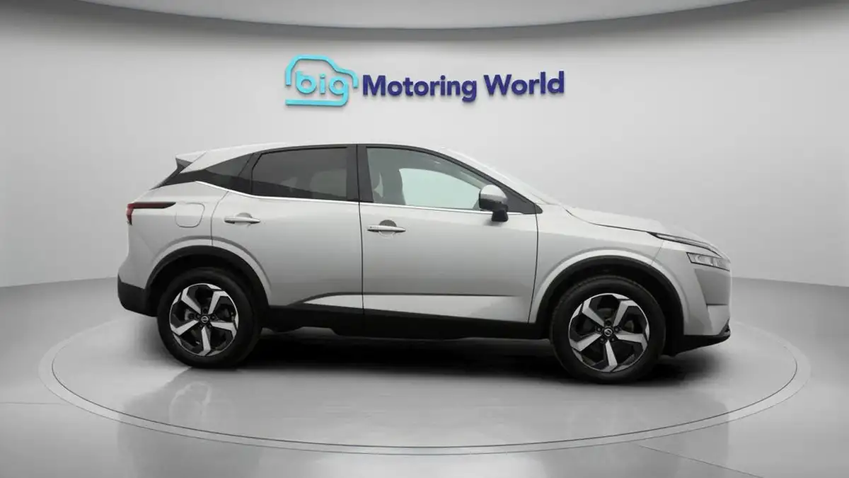 2022-nissan-qashqai-13-dig-t-n-connecta-140ps-big-8