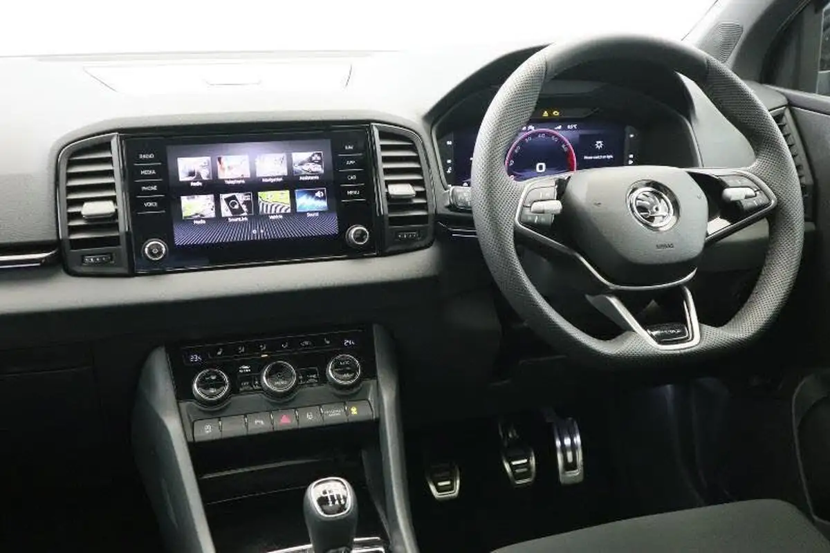 2024-skoda-karoq-15-tsi-sportline-big-5