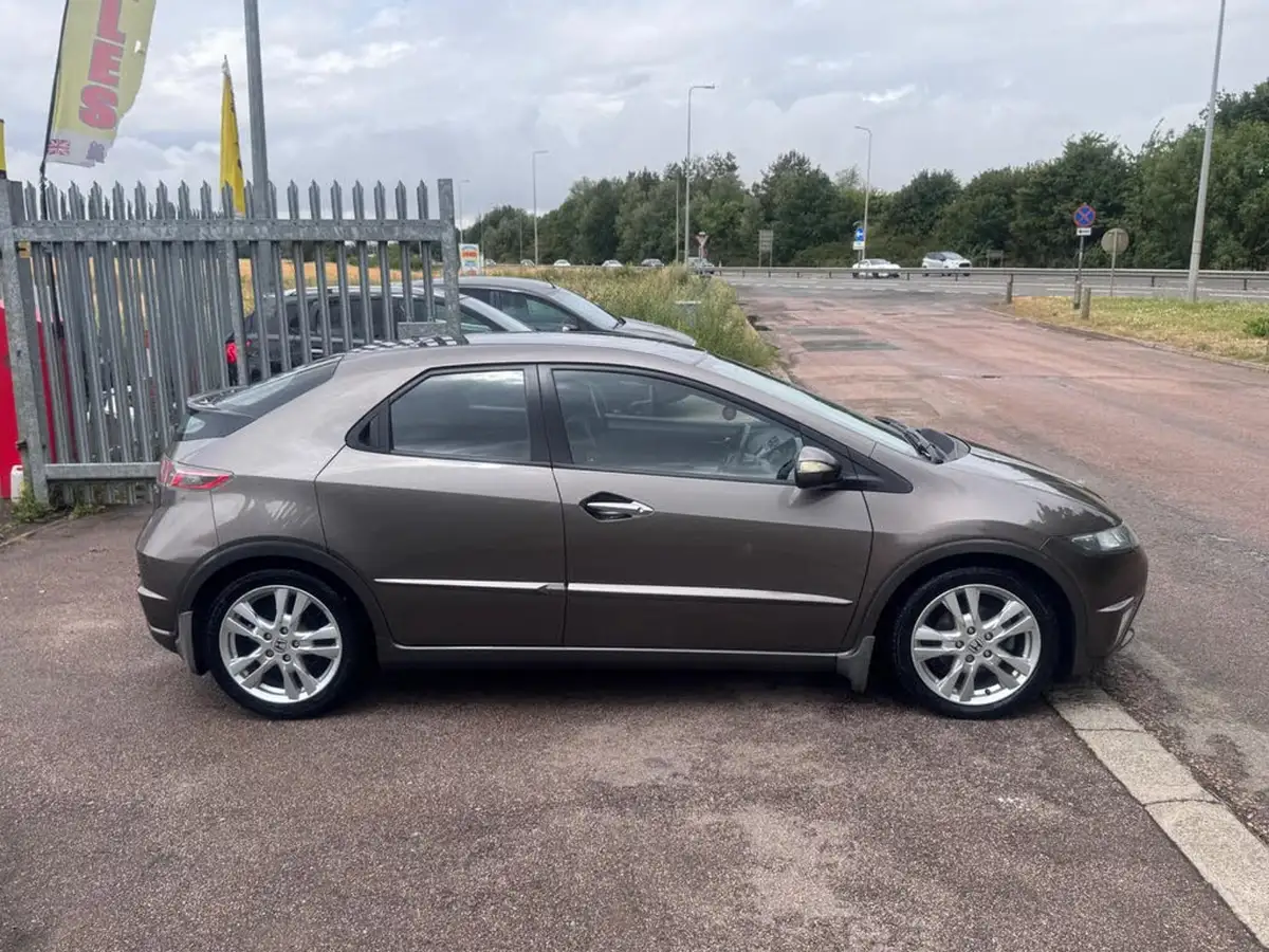 2011-honda-civic-18-es-t-auto-big-12