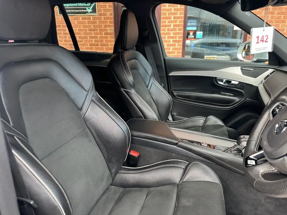 2019-volvo-xc90-20td-d5-r-design-big-17