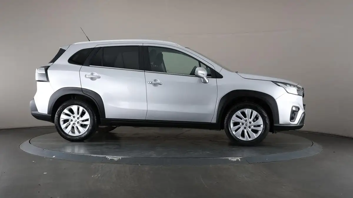 2023-suzuki-s-cross-14-boosterjet-motion-big-57