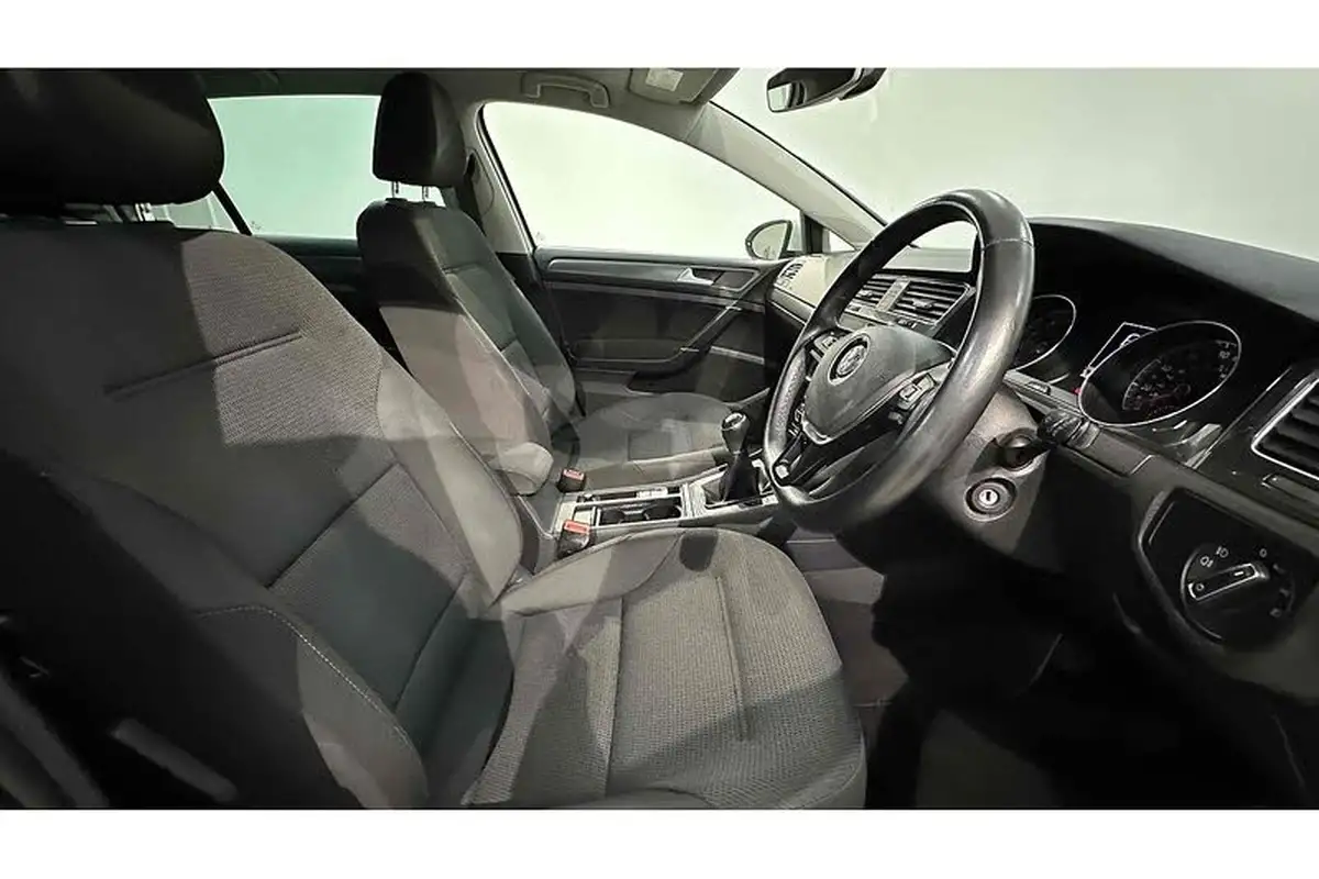 2019-volkswagen-golf-10-tsi-match-edition-hatchback-big-24