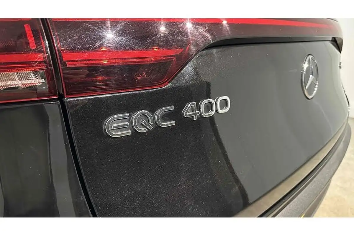 2021-mercedes-benz-eqc-e-eqc-400-amg-line-premium-plus-big-13