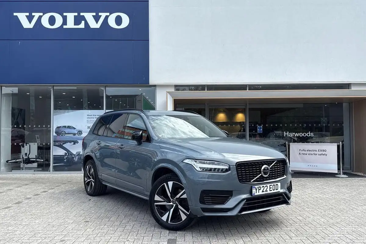 2022-volvo-xc90-20-t8-r-design-455bhp-big-0
