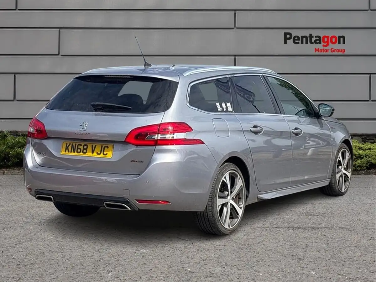 2018-peugeot-308-sw-12-puretech-gt-line-big-3