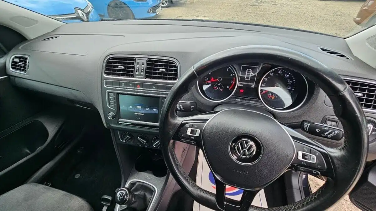 2017-volkswagen-polo-12-tsi-match-edition-ss-5d-big-31