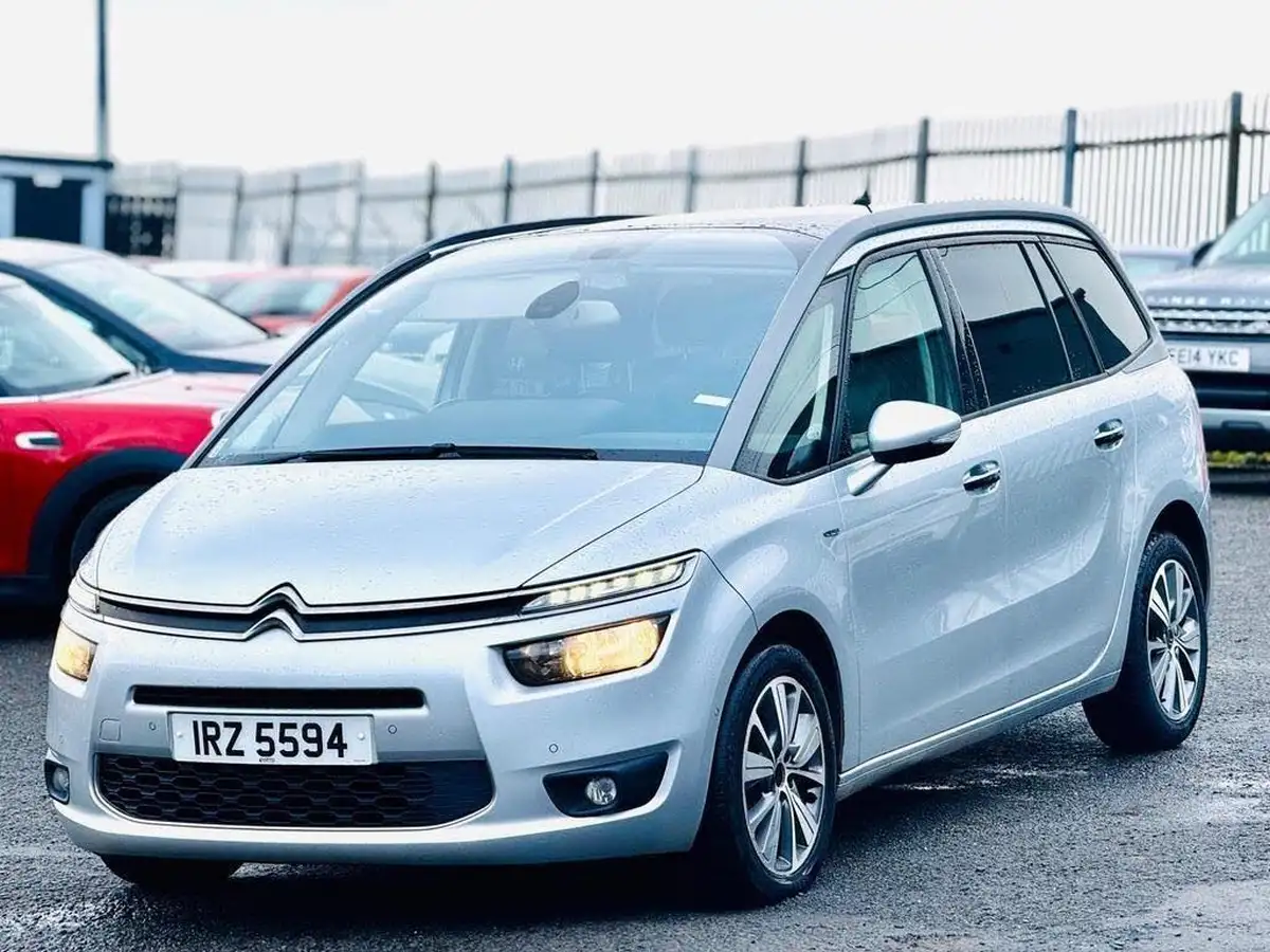 2014-citroen-grand-c4-picasso-16e-hdi-exclusive-big-6