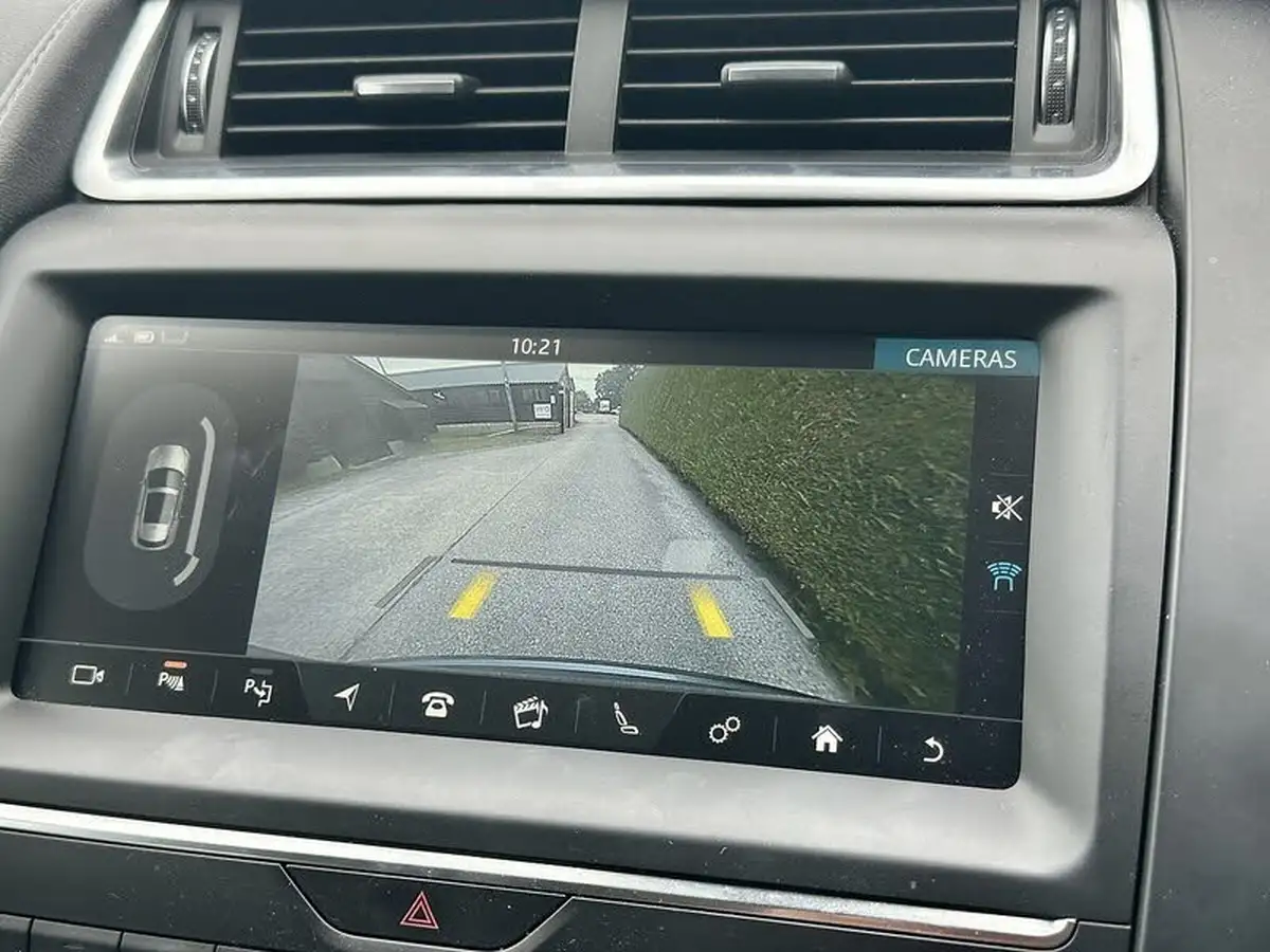 2018-jaguar-e-pace-20-i4-s-ss-big-14