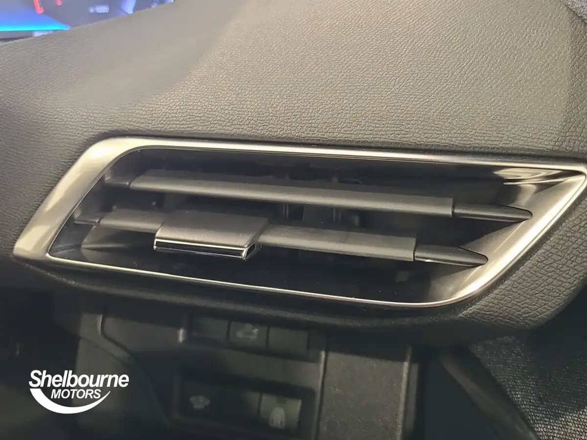 2020-peugeot-3008-suv-12-puretech-gt-line-premium-big-27