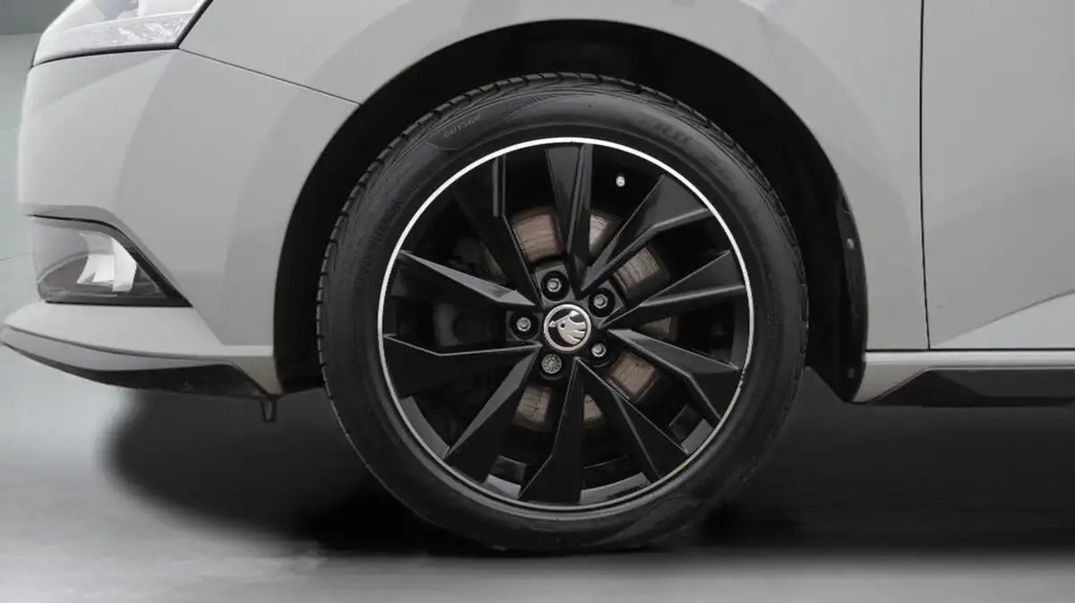 2021-skoda-fabia-10-tsi-monte-carlo-95ps-hatchback-dsg-big-17