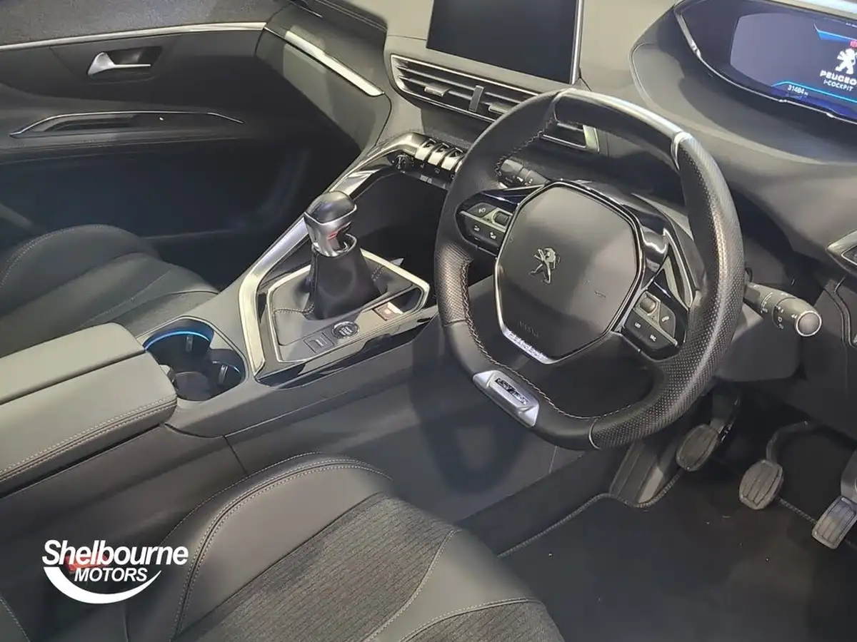 2020-peugeot-3008-suv-12-puretech-gt-line-premium-big-3