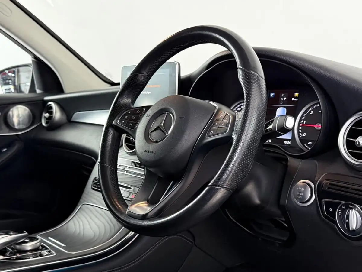 2018-mercedes-benz-glc-class-21d-glc220d-sport-premium-plusss-station-wagon-5d-big-27