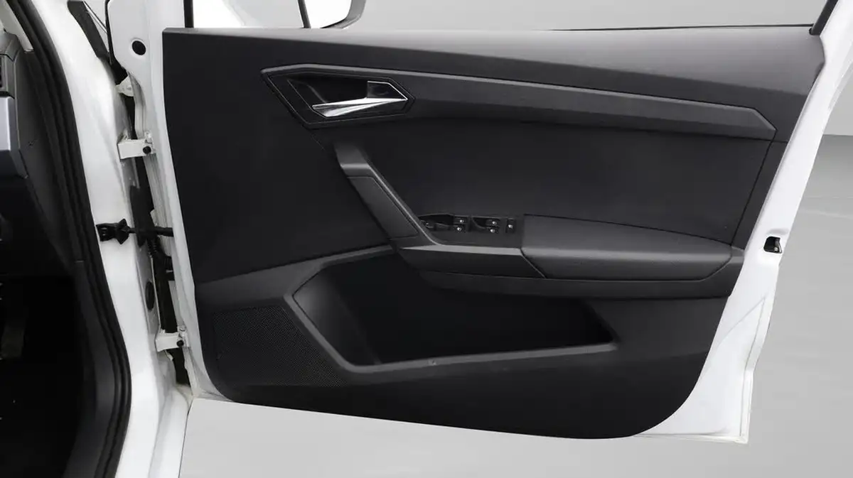 2021-seat-arona-10-tsi-se-technology-110ps-dsg-big-15