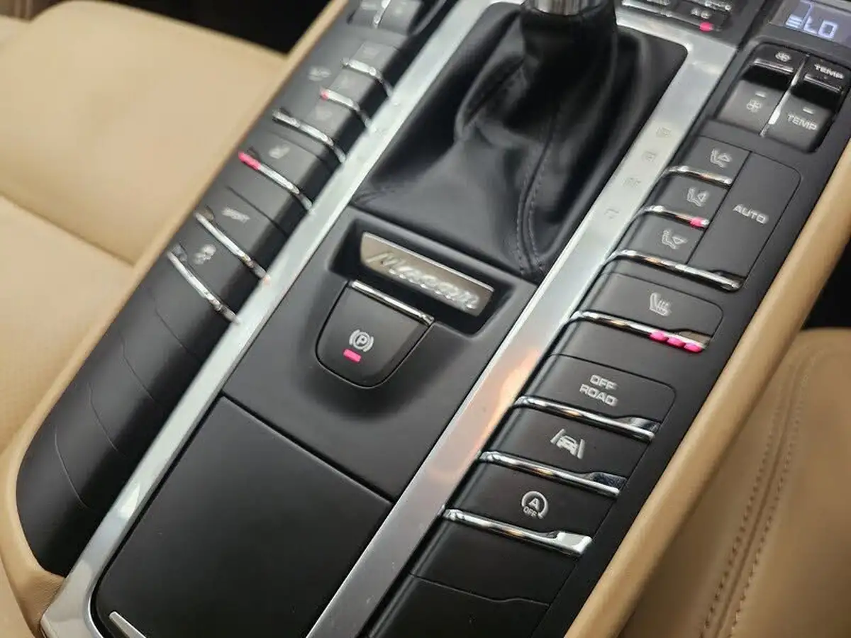 2017-porsche-macan-30td-s-ss-big-26