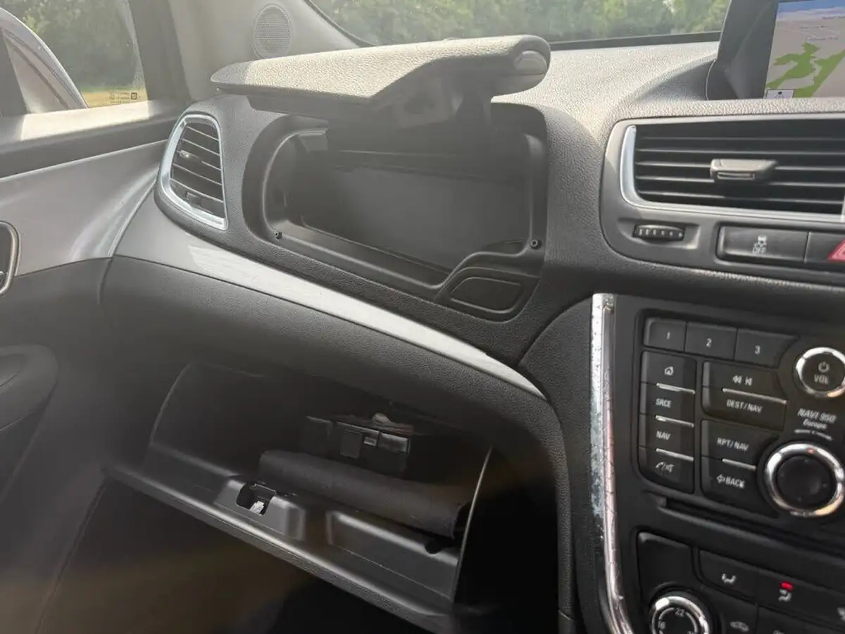 2016-vauxhall-mokka-14i-16v-turbo-tech-line-auto-big-37