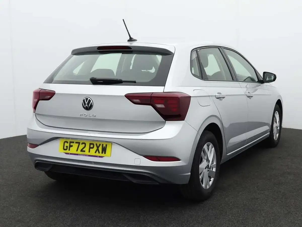 2022-volkswagen-polo-10-life-big-5