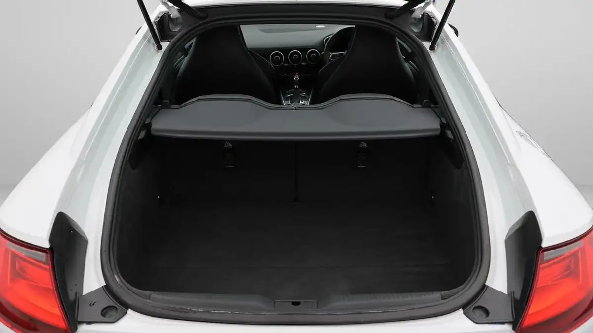 2019-audi-tt-coupe-20-40-tfsi-s-line-big-16