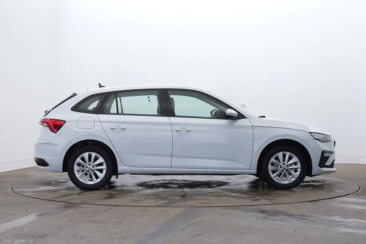 2025-skoda-scala-10-tsi-se-116ps-dsg-big-6
