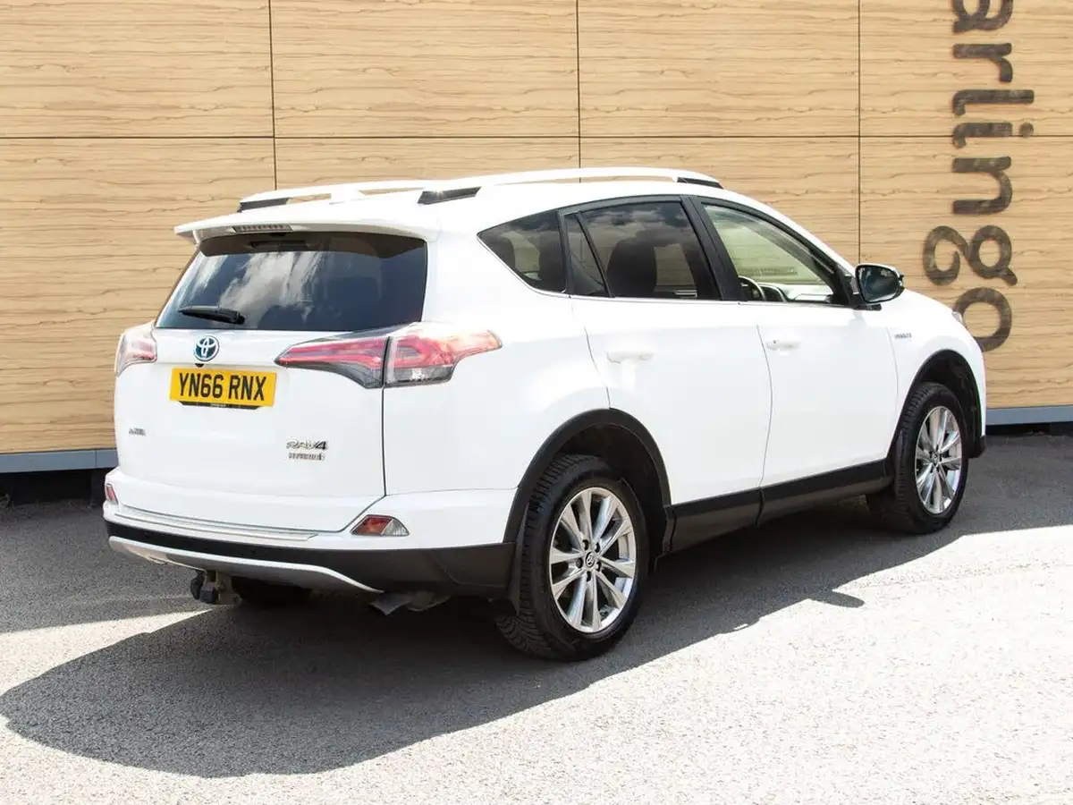 2016-toyota-rav4-25-vvt-i-excel-tss-navi-cvt-big-1