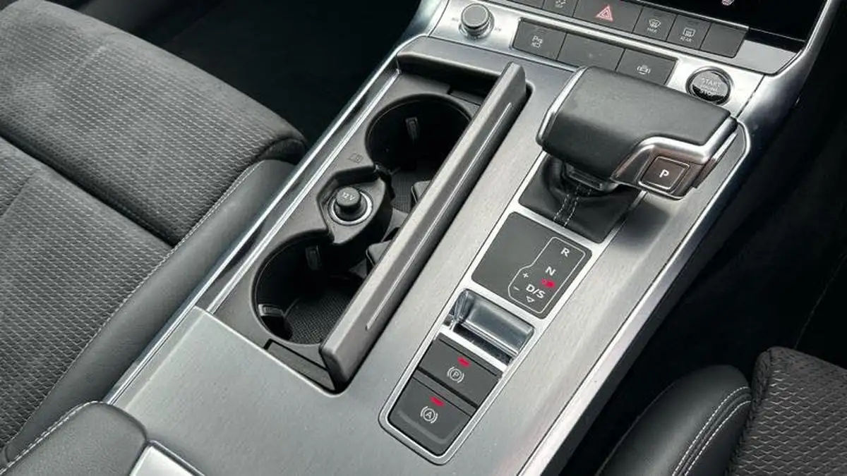 2021-audi-a6-saloon-20-40-tfsi-black-edition-big-29