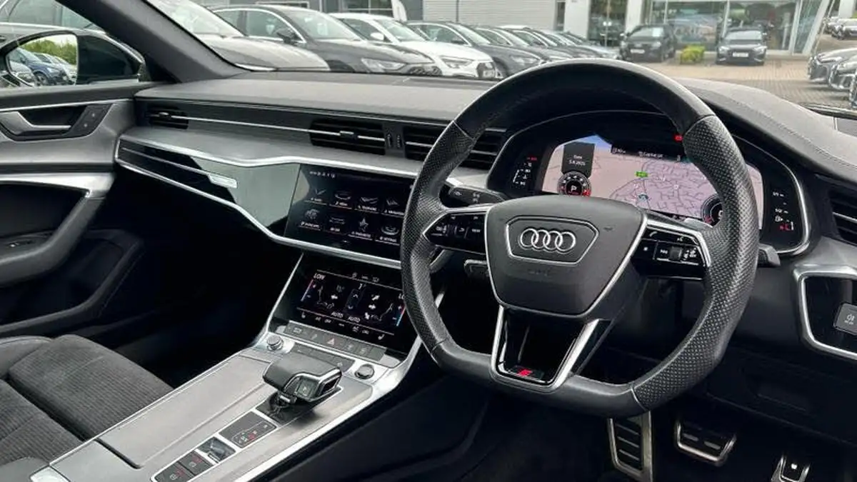 2021-audi-a6-saloon-20-40-tfsi-black-edition-big-5